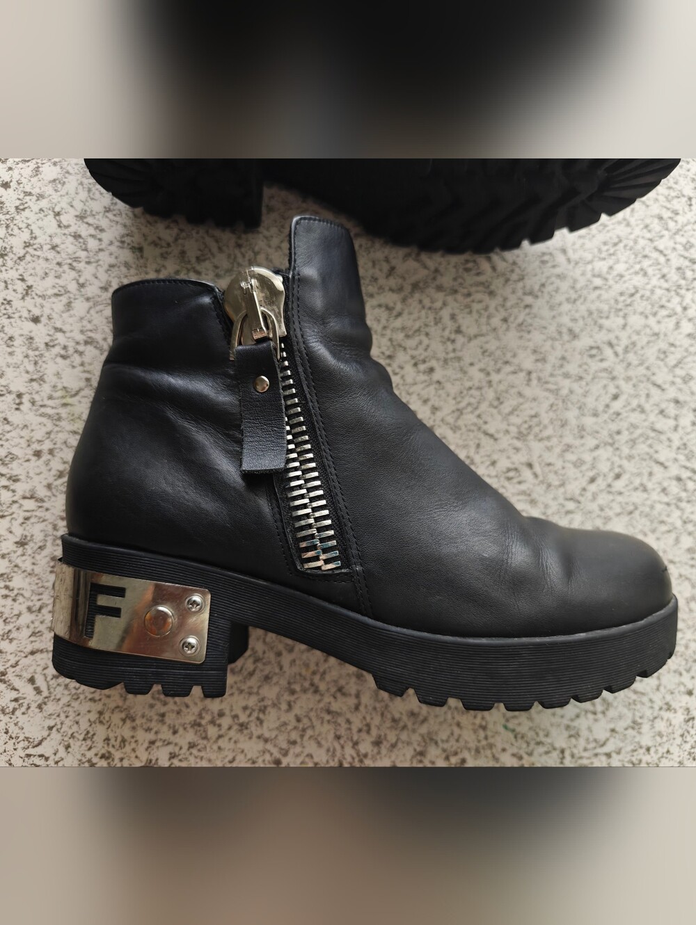 UNIF Gosh Boot Chunky Platform Sz.8 US Black Leather Zipper Rare